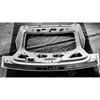  Крышка багажника Geely Atlas L 2025